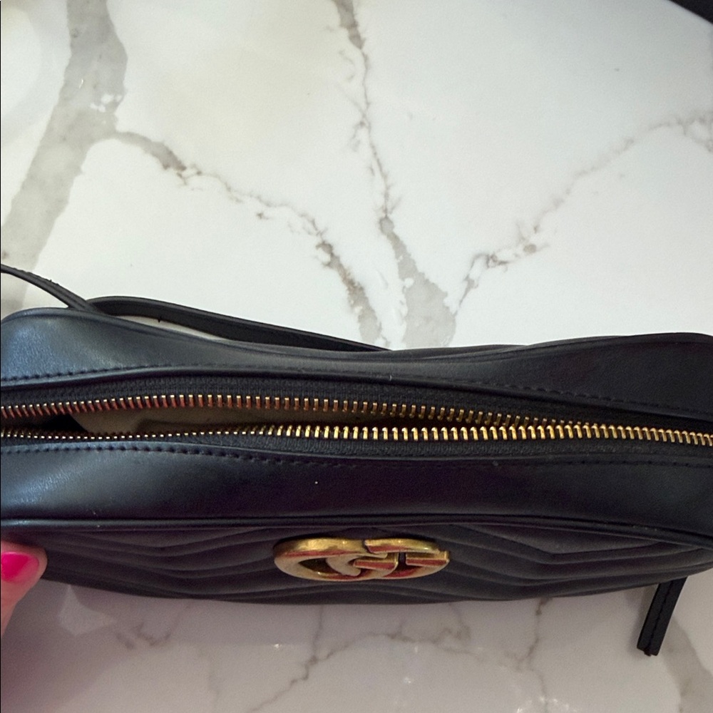Black Quilted Crossbody Bag - Picture 4 of 7
